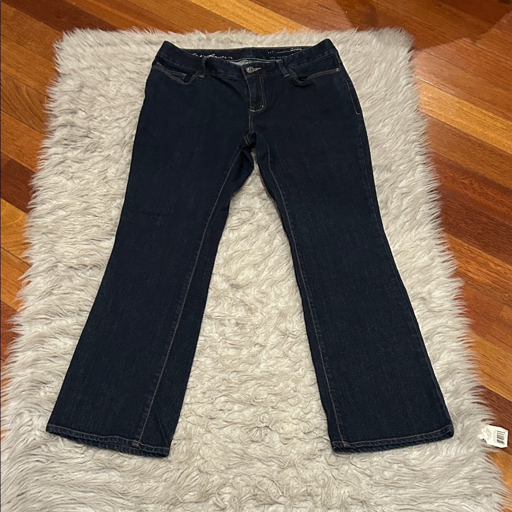 Eddie‎ Bauer Classic Barely Boot Specially Dyed Women's Navy Bootcut Jeans